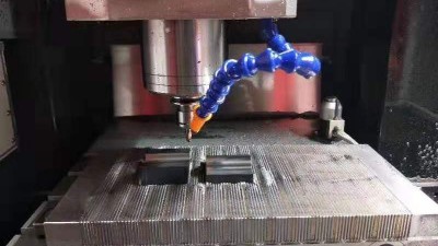 精雕機(jī)在加工鋁板時需要怎么樣選刀呢--「鼎拓數(shù)控」